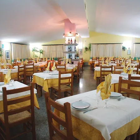 Le Quattro Lune Hotel 3*