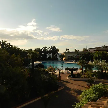 Le Quattro Lune Hotel Orosei