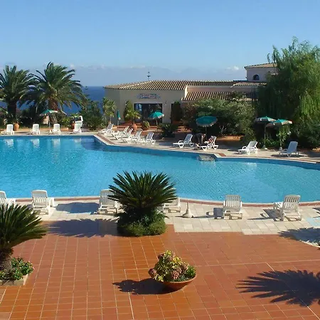 Le Quattro Lune Hotel Orosei